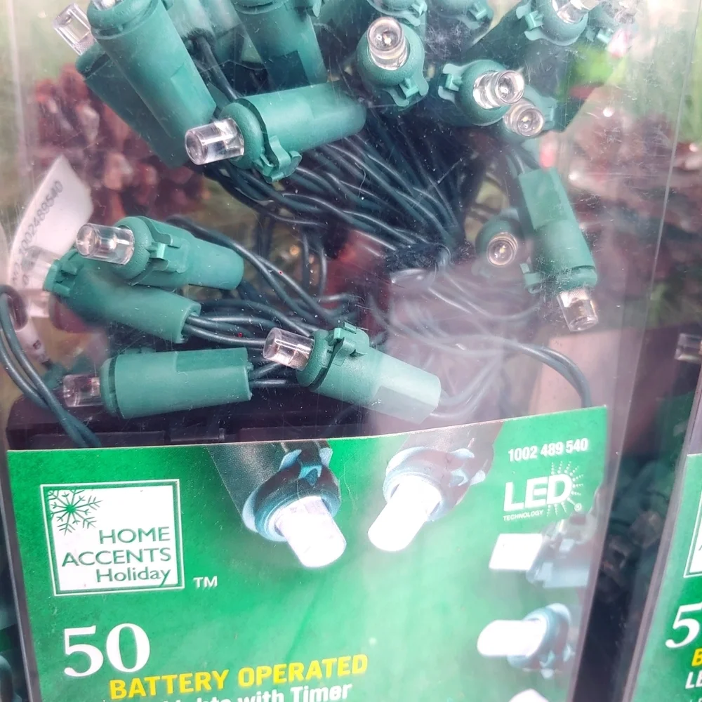 4 Packages of 50 Battery Operated LED Lights With Timer...